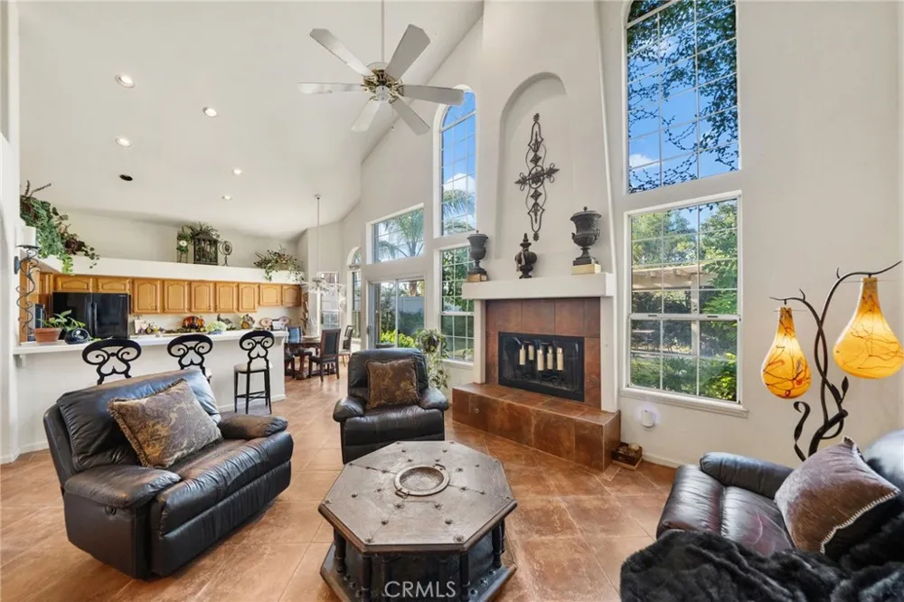 31428 Corte Tunas Temecula, CA 92592