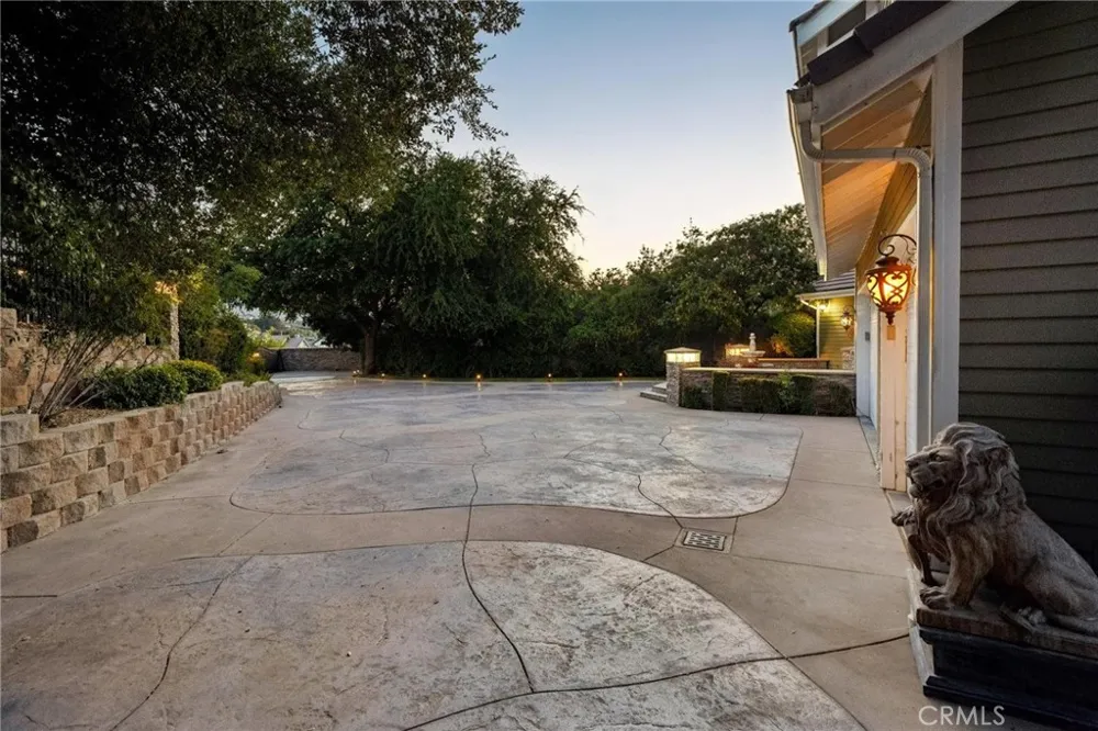 23255 Happy Valley Drive Newhall, CA 91321