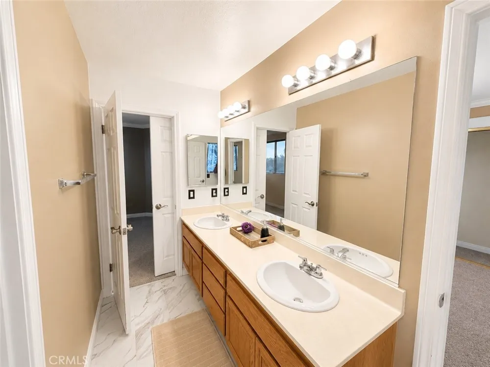42806 Avenida Tigre Hemet, CA 92544