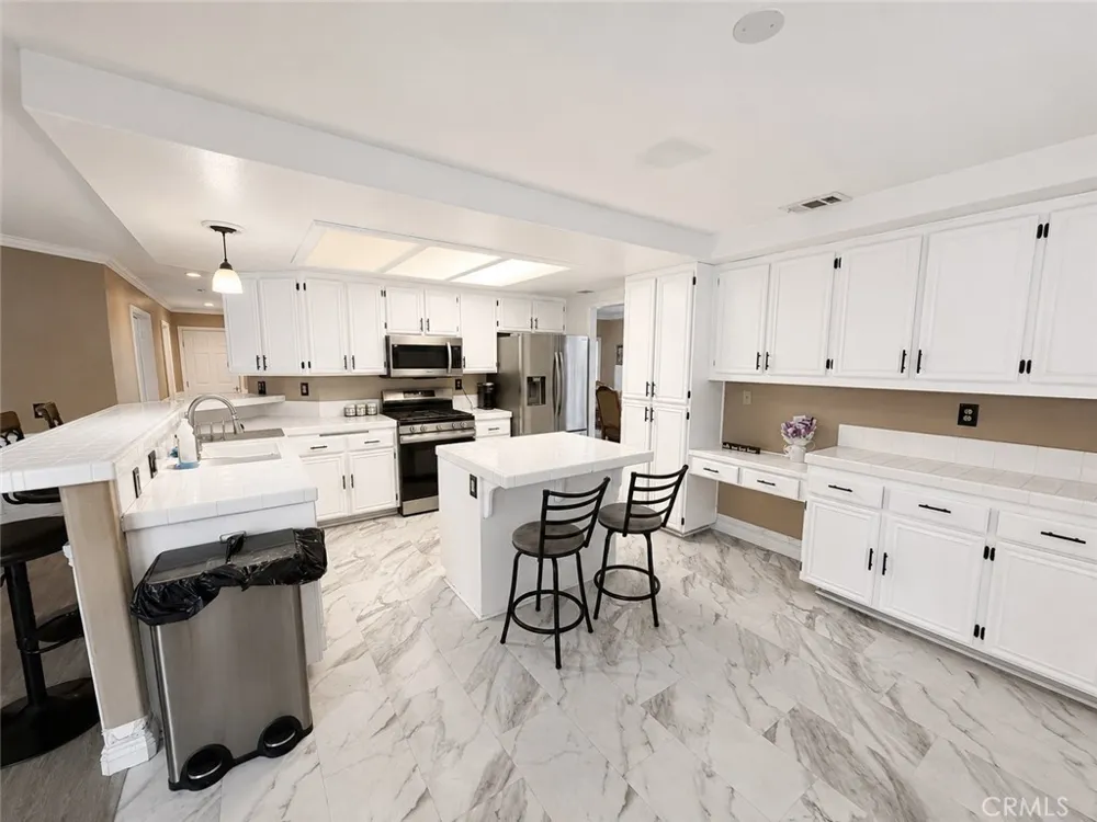 42806 Avenida Tigre Hemet, CA 92544