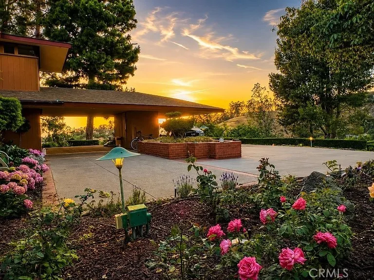 540 Reposado La Habra Heights, CA 90631