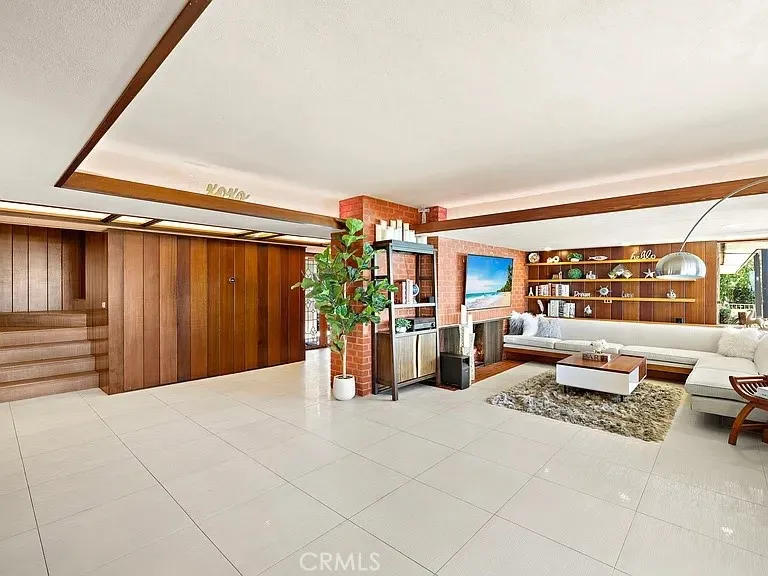 540 Reposado La Habra Heights, CA 90631
