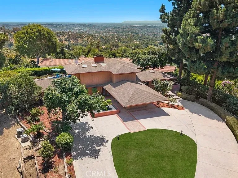 540 Reposado La Habra Heights, CA 90631