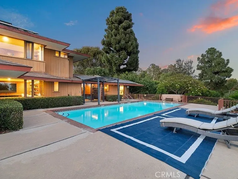 540 Reposado La Habra Heights, CA 90631