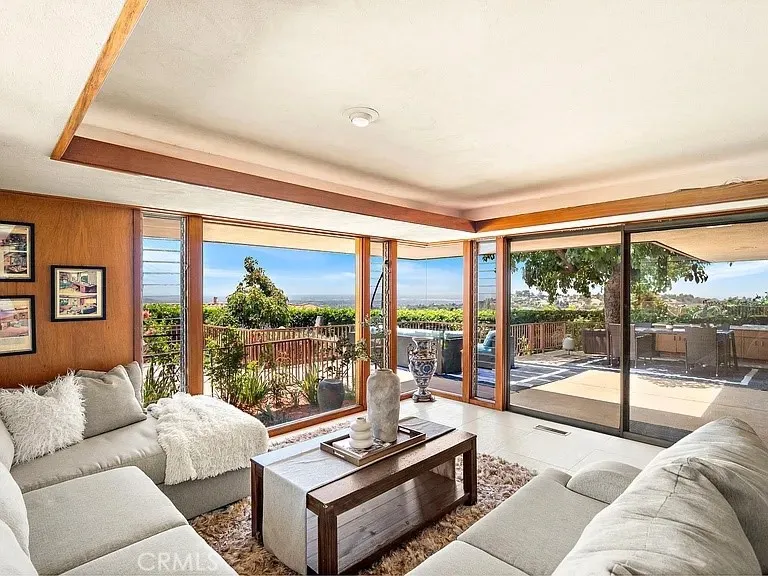 540 Reposado La Habra Heights, CA 90631