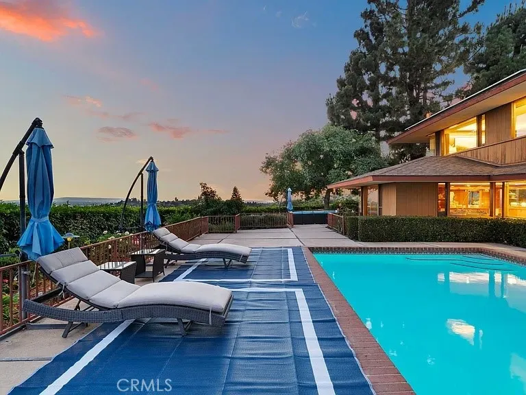 540 Reposado La Habra Heights, CA 90631
