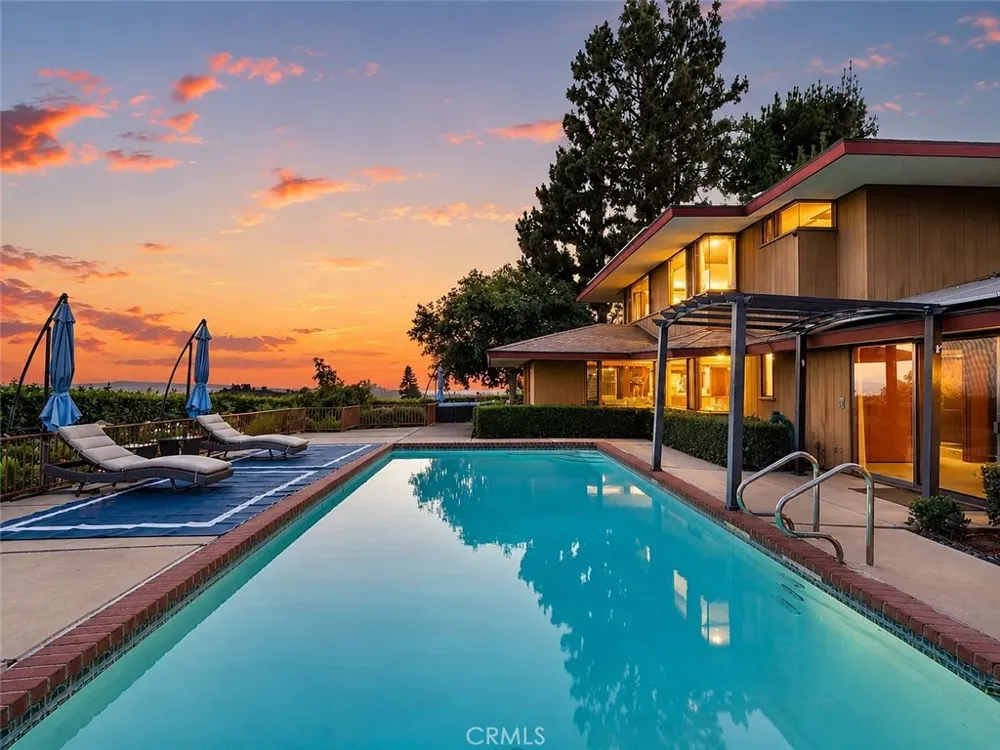 540 Reposado La Habra Heights, CA 90631