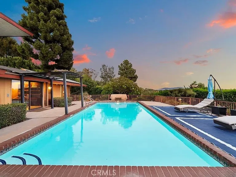 540 Reposado La Habra Heights, CA 90631