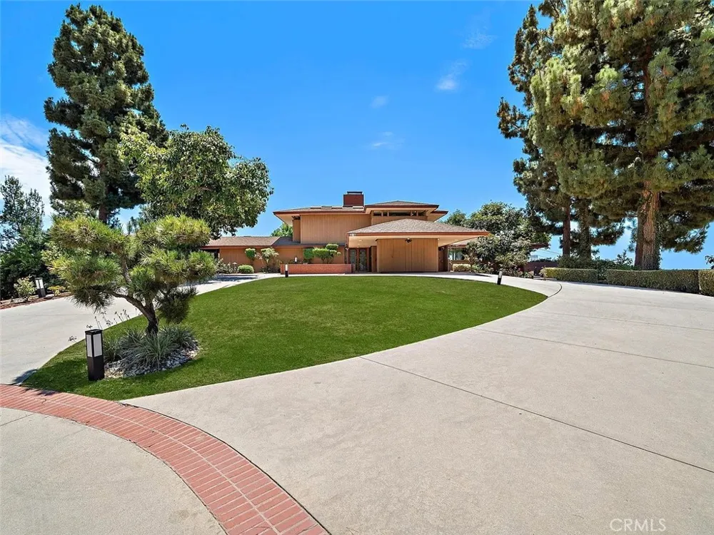 540 Reposado La Habra Heights, CA 90631