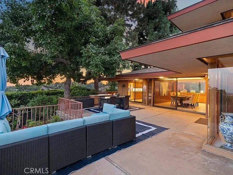 540 Reposado La Habra Heights, CA 90631