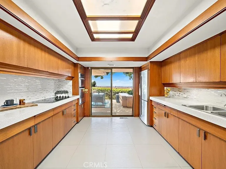540 Reposado La Habra Heights, CA 90631