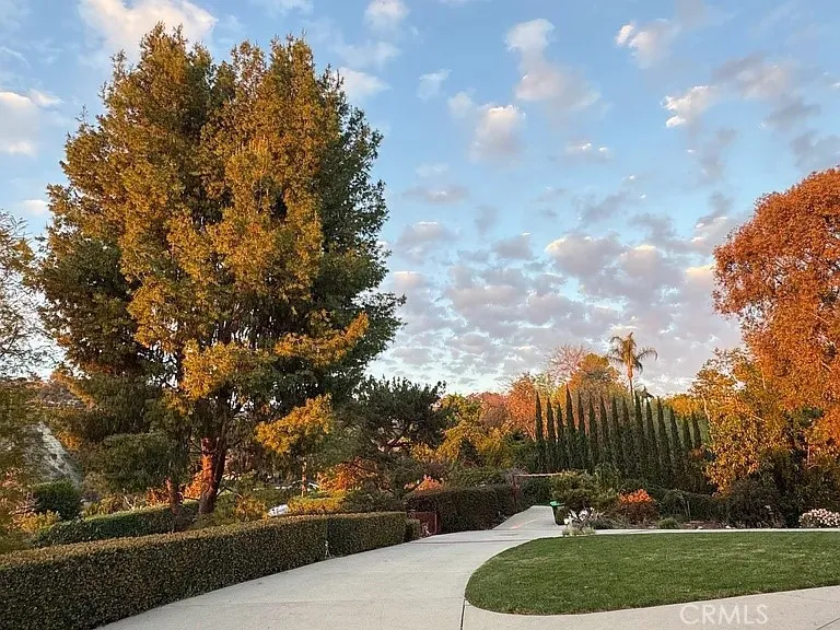 540 Reposado La Habra Heights, CA 90631