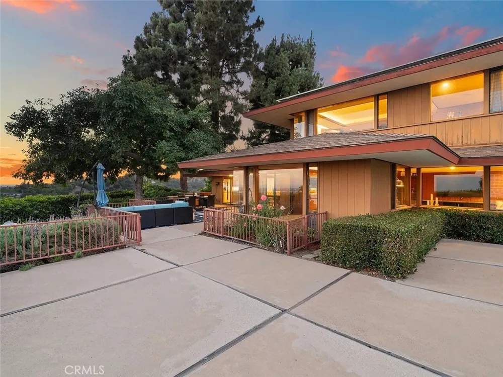540 Reposado La Habra Heights, CA 90631