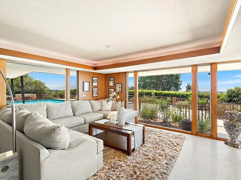 540 Reposado La Habra Heights, CA 90631