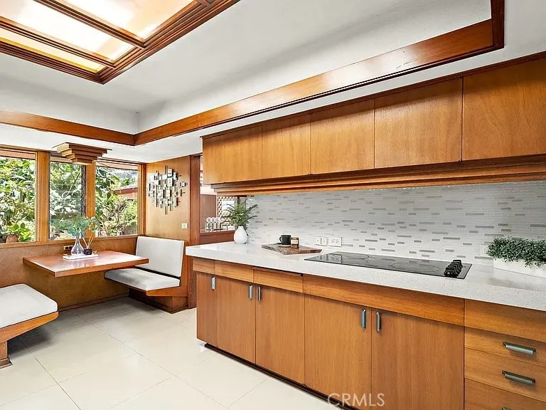540 Reposado La Habra Heights, CA 90631