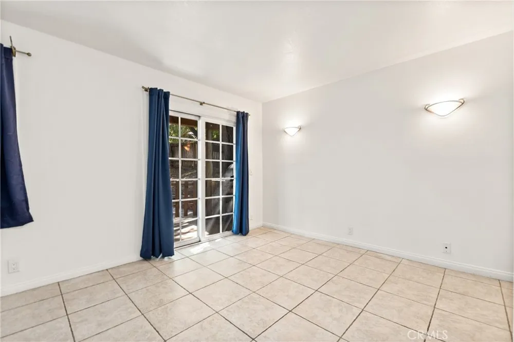 23586 EHLERS DRIVE Chatsworth, CA 91311