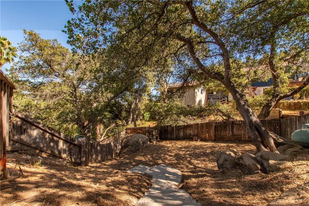 23586 EHLERS DRIVE Chatsworth, CA 91311
