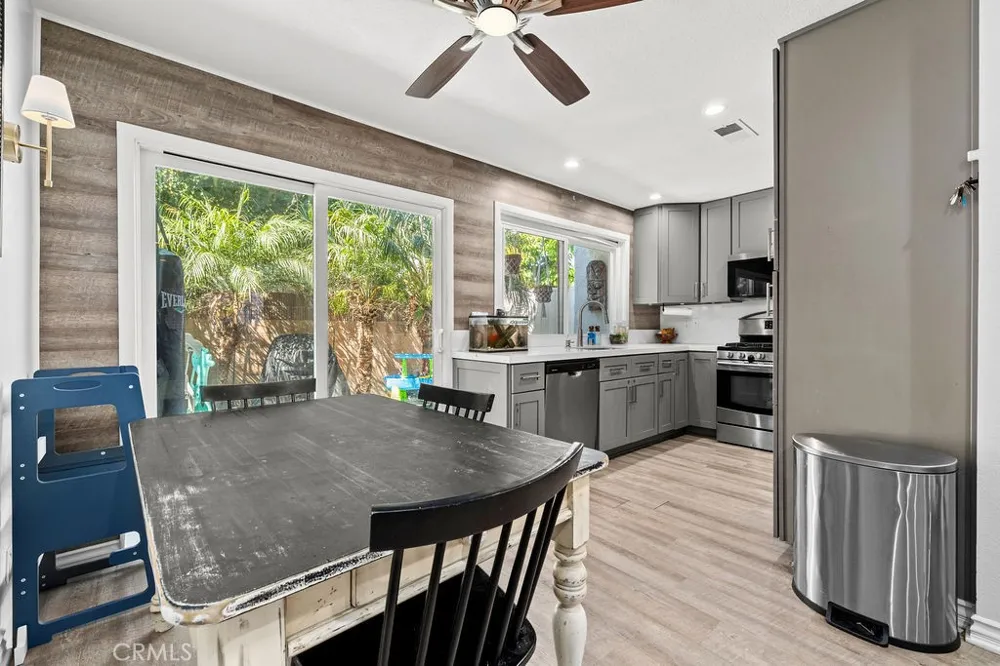 9705 Bickley Drive #5 Huntington Beach, CA 92646