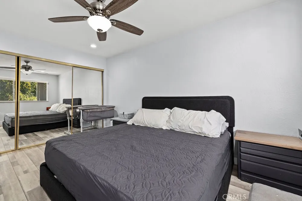 9705 Bickley Drive #5 Huntington Beach, CA 92646