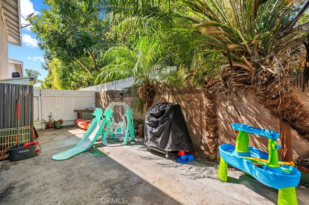 9705 Bickley Drive #5 Huntington Beach, CA 92646