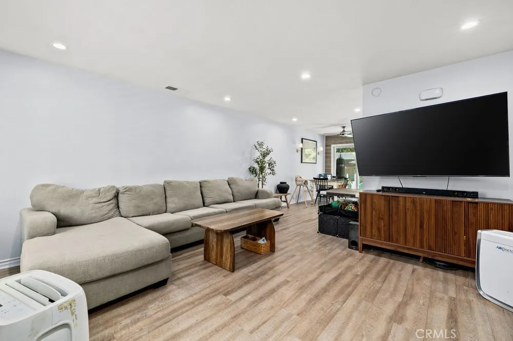 9705 Bickley Drive #5 Huntington Beach, CA 92646