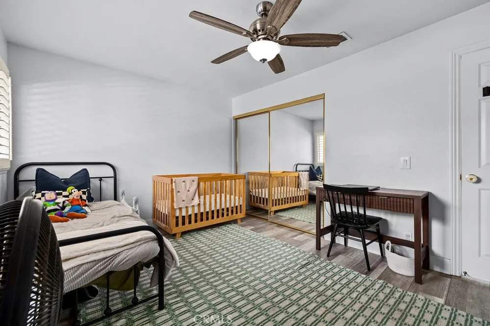 9705 Bickley Drive #5 Huntington Beach, CA 92646