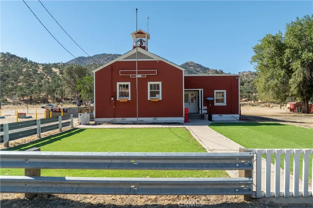 15782 Caliente Creek Caliente, CA 93518