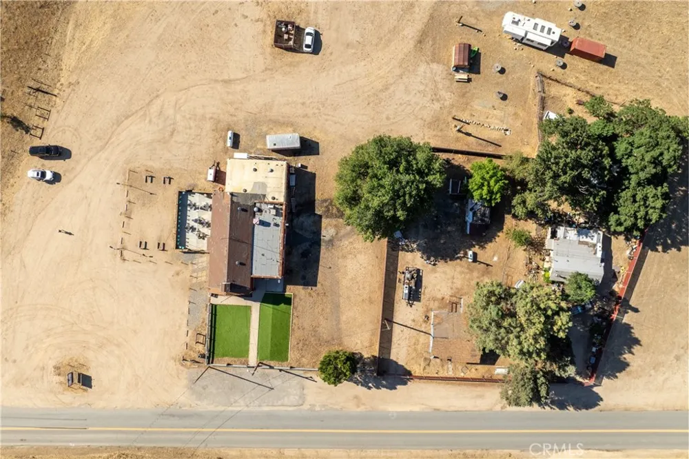 15782 Caliente Creek Caliente, CA 93518