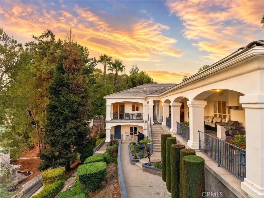 29930 Via Norte Temecula, CA 92591