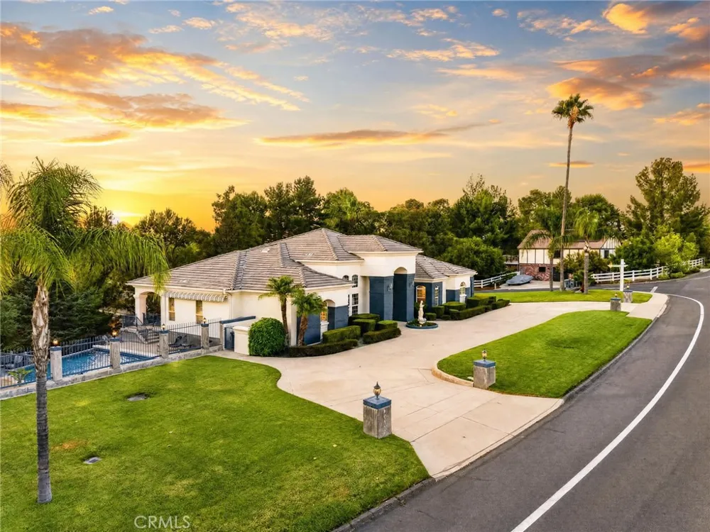 29930 Via Norte Temecula, CA 92591