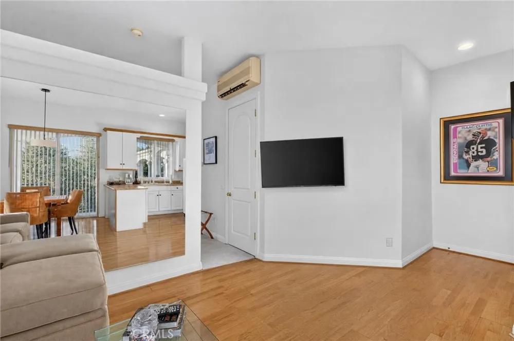 29930 Via Norte Temecula, CA 92591