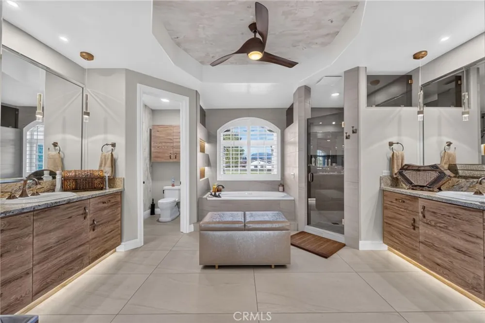 29930 Via Norte Temecula, CA 92591