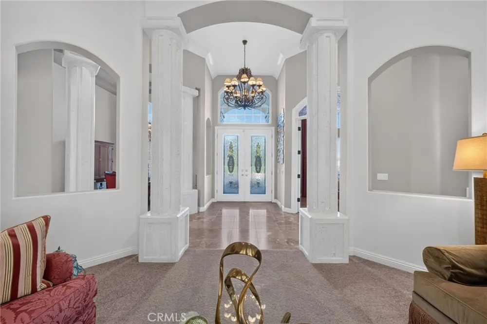 29930 Via Norte Temecula, CA 92591