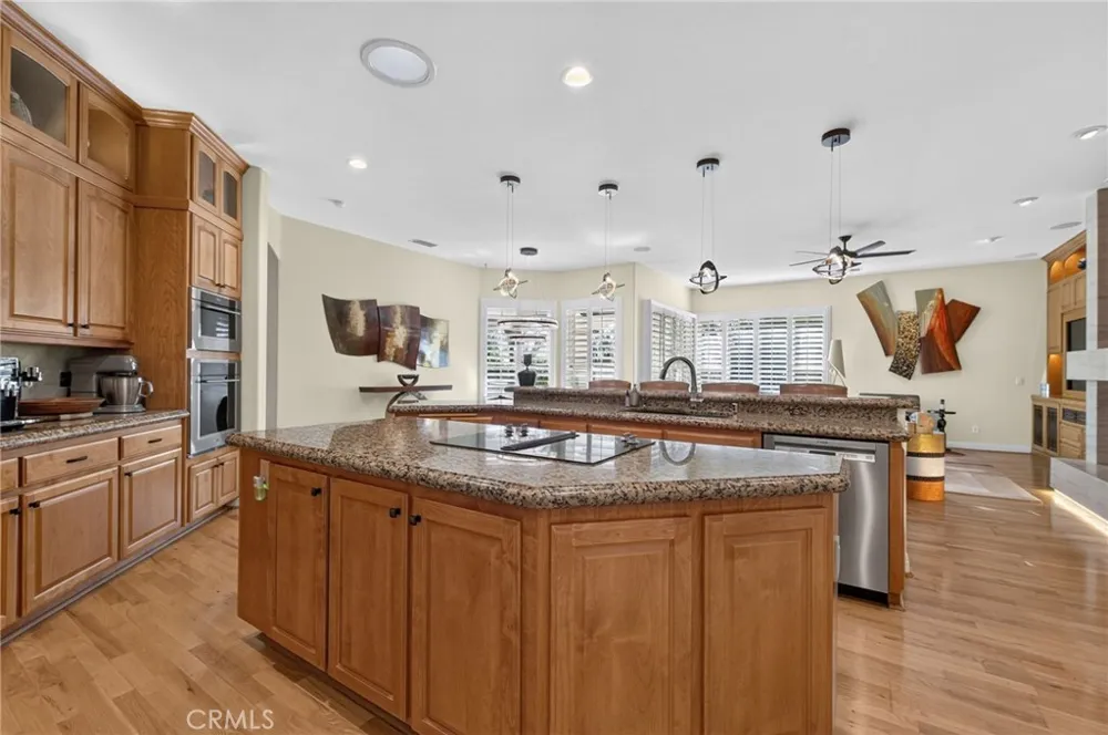 29930 Via Norte Temecula, CA 92591