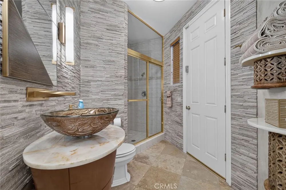 29930 Via Norte Temecula, CA 92591