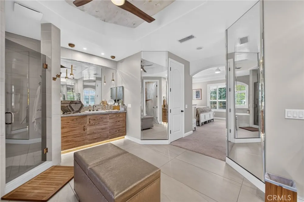 29930 Via Norte Temecula, CA 92591