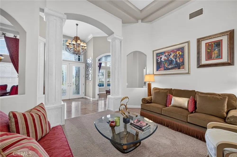 29930 Via Norte Temecula, CA 92591
