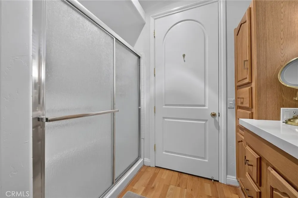 29930 Via Norte Temecula, CA 92591