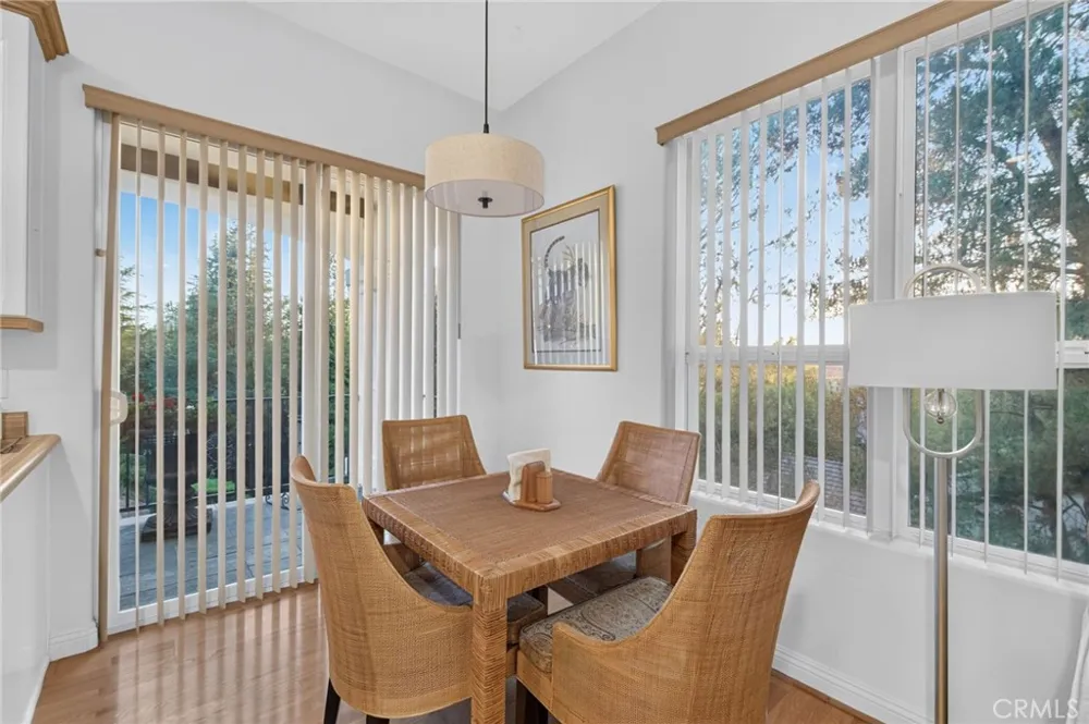 29930 Via Norte Temecula, CA 92591