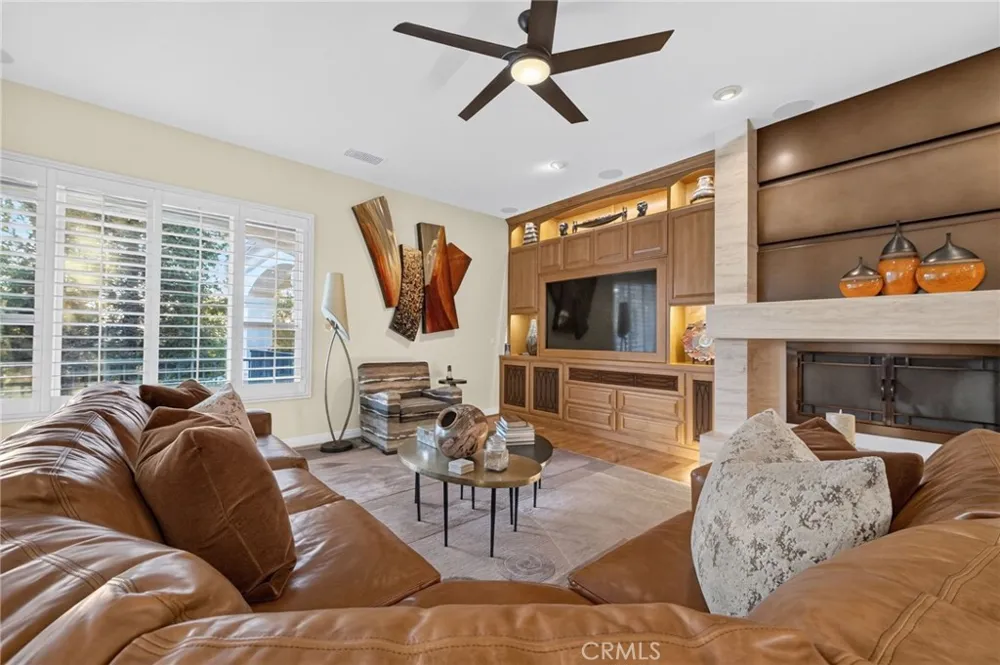29930 Via Norte Temecula, CA 92591