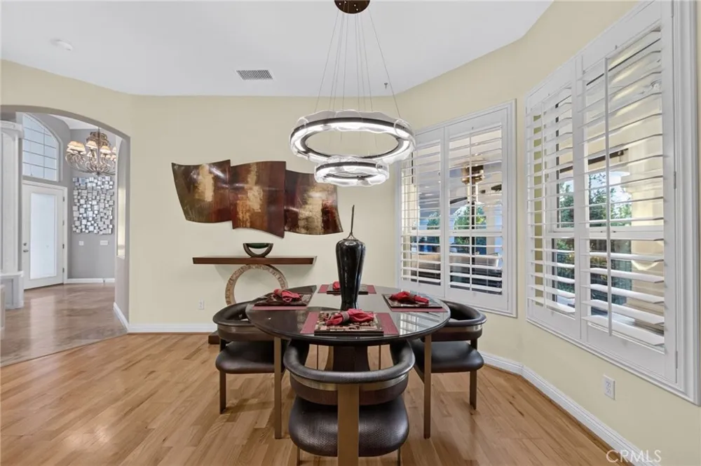 29930 Via Norte Temecula, CA 92591