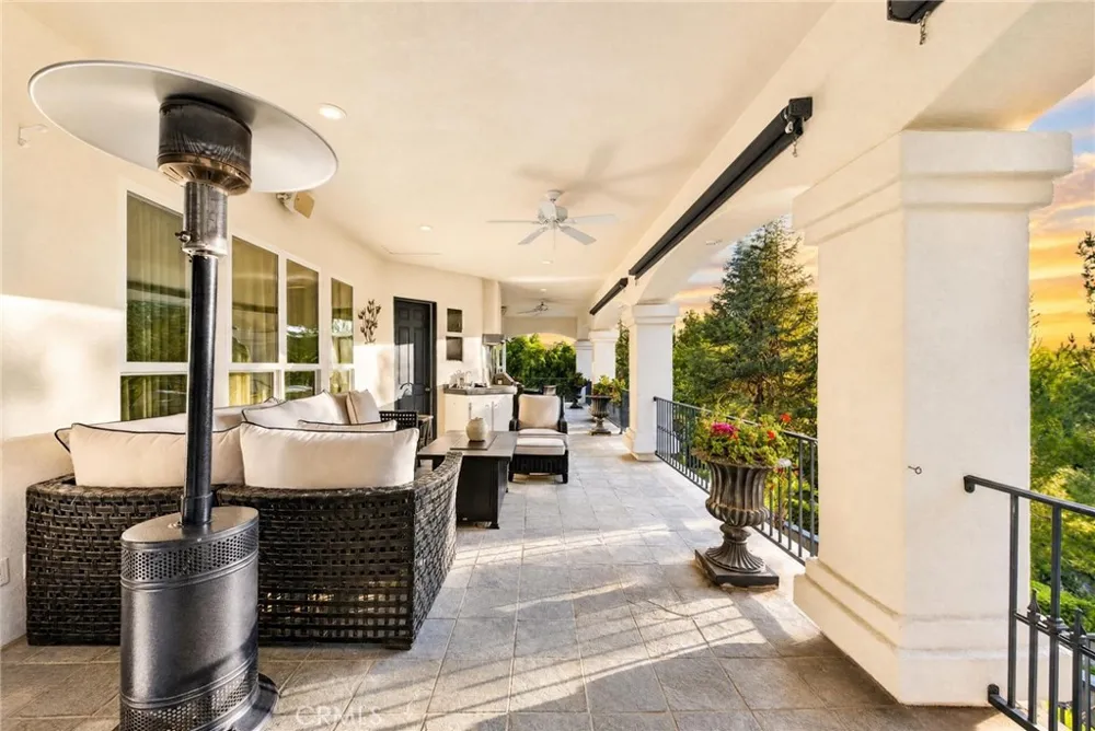 29930 Via Norte Temecula, CA 92591