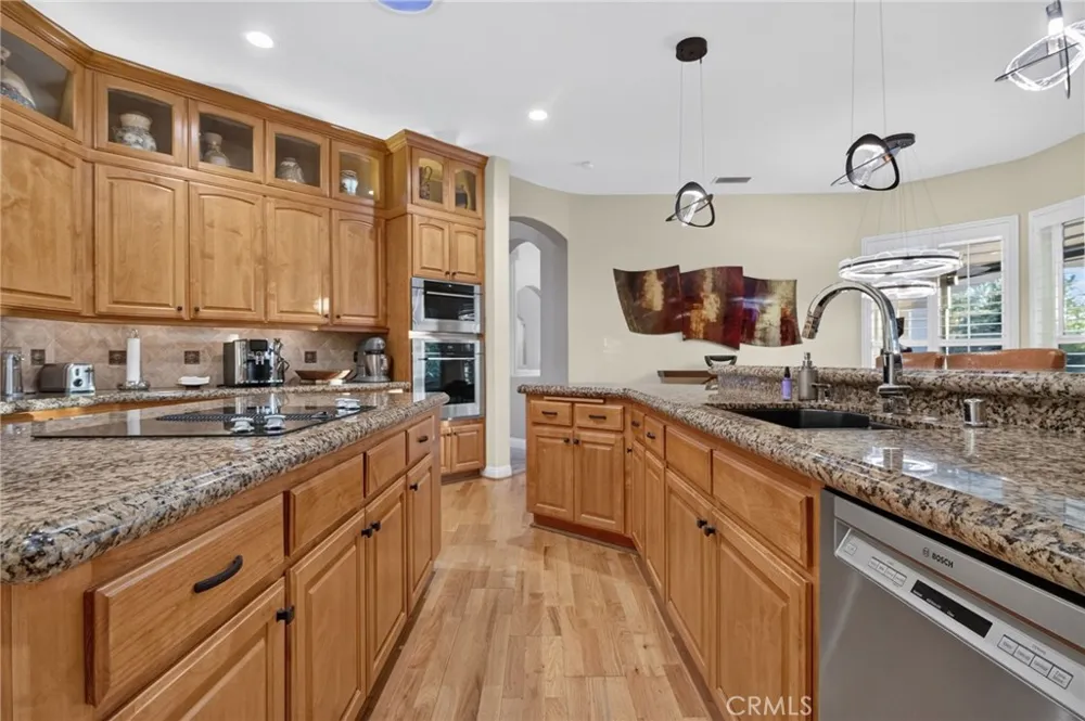 29930 Via Norte Temecula, CA 92591