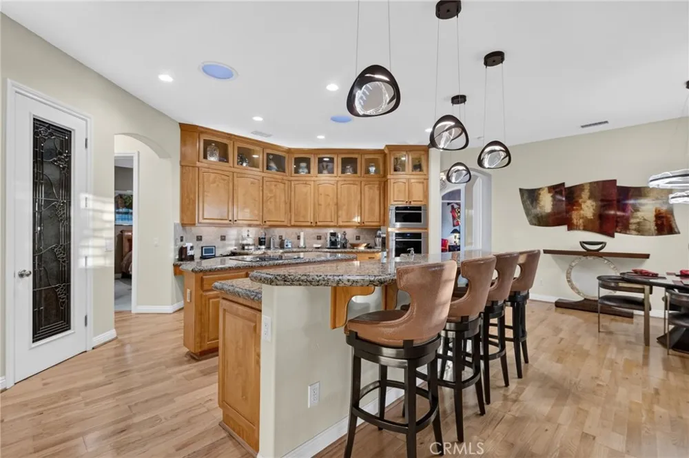 29930 Via Norte Temecula, CA 92591