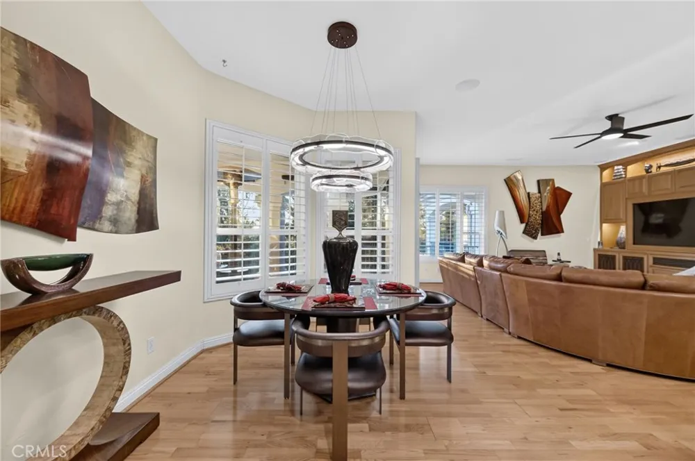 29930 Via Norte Temecula, CA 92591