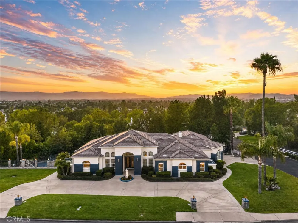 29930 Via Norte Temecula, CA 92591