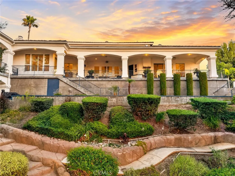 29930 Via Norte Temecula, CA 92591