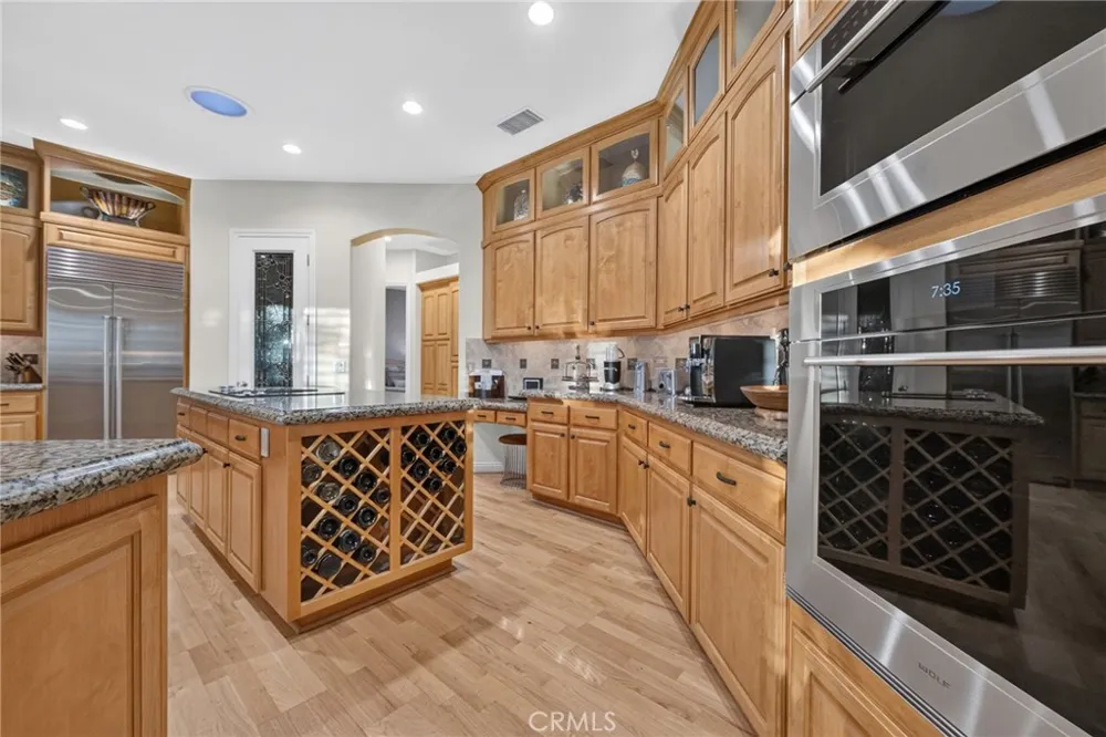 29930 Via Norte Temecula, CA 92591