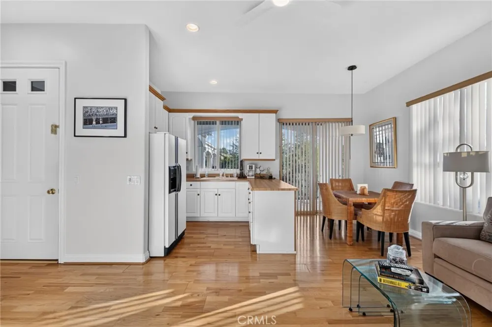 29930 Via Norte Temecula, CA 92591