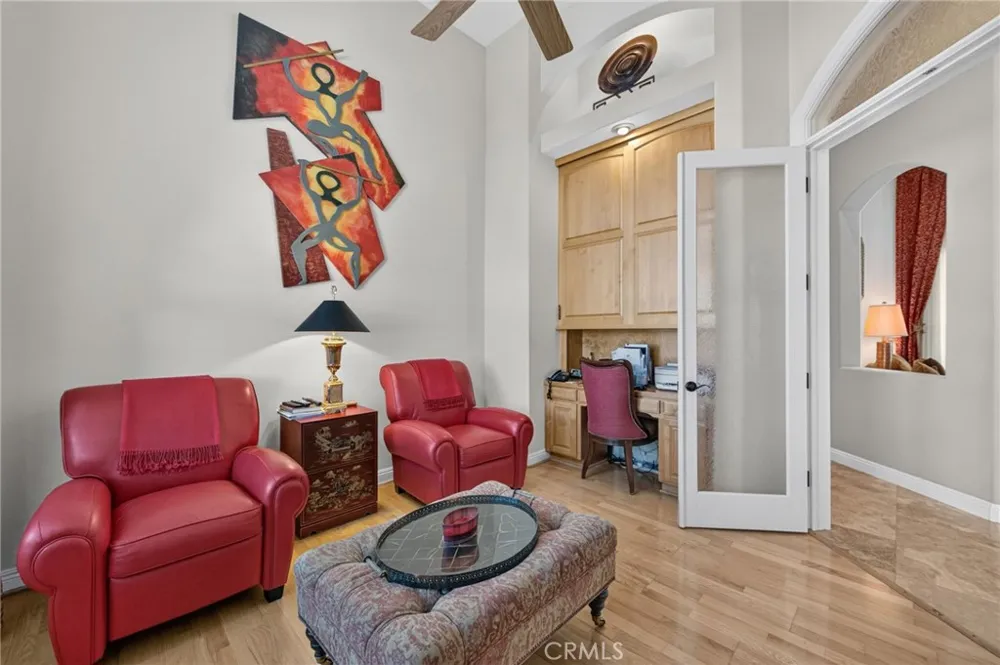 29930 Via Norte Temecula, CA 92591